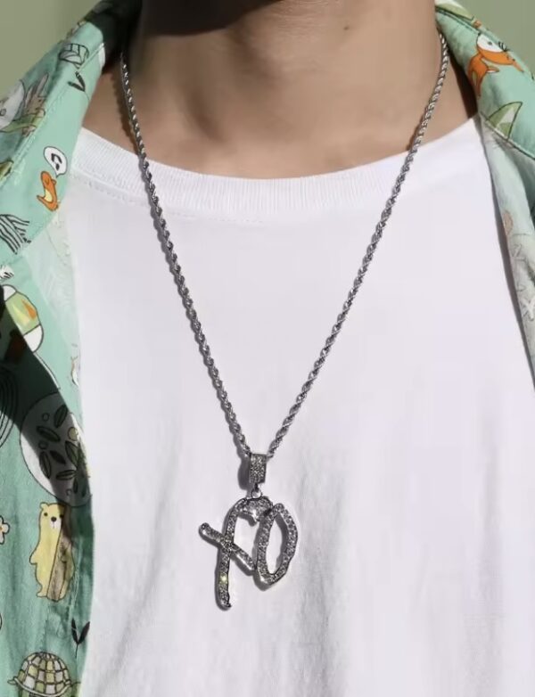 XO the weeknd necklace - Image 2
