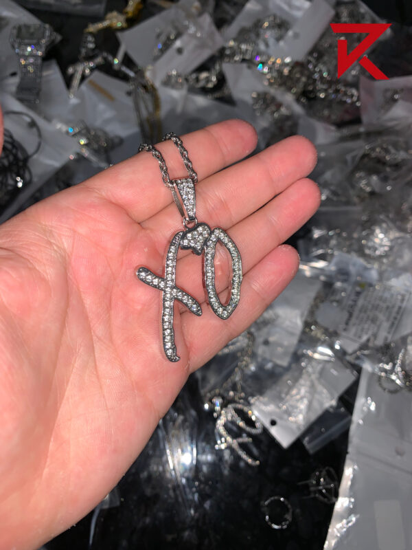 XO the weeknd necklace